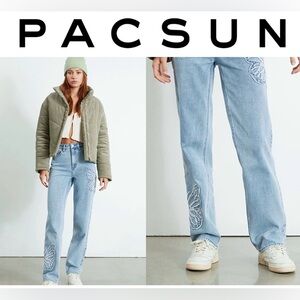 ✂️  3/$25! PacSun Butterfly Patch ‘90s Boyfriend Jeans Size 23